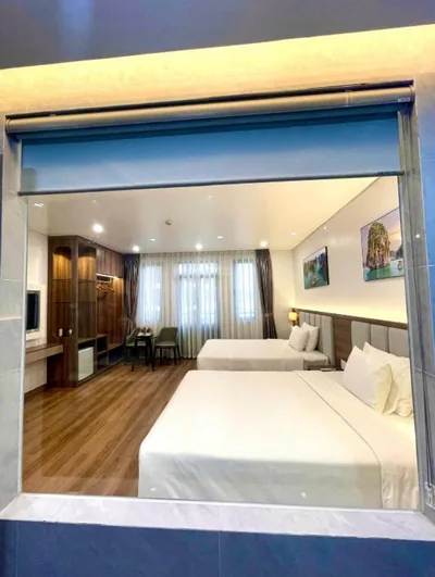 Phòng gia đình có phòng tắm riêng — Central Halong Hotel